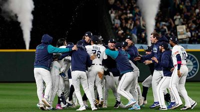 Mariners Bridge Generational Divides With Playoff Run Decades in the Making