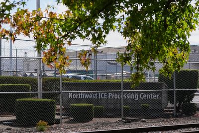 Feeling hopeless in custody, many drop claims to remain in the US, leave voluntarily
