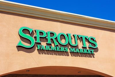 3 Reasons to Buy Sprouts Farmers Market Ahead of Earnings
