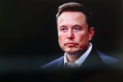 Elon Musk's Mom Says His 2 Siblings Are 'Brilliant' But He's On Another Level Of Smart —'Elon's A Genius…I Can't Explain Elon.'