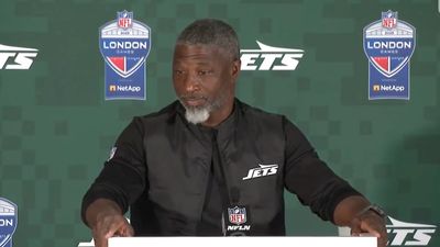 Aaron Glenn Had Tense Exchange With Reporter Over Question About Justin Fields