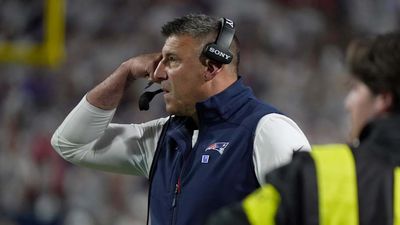 Mike Vrabel Made the Smartest Challenge in the Final Minutes vs. Saints
