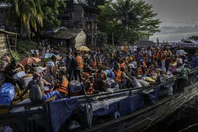 River Boat Users Pay Heavy Price For DR Congo's Dearth Of Roads