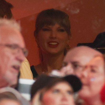 Taylor Swift Finally Graces the Kansas City Chiefs vs. Detroit Lions Game in a Custom Jersey and Louis Vuitton Earrings