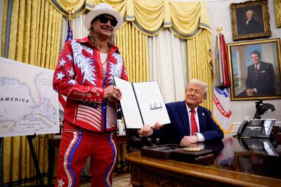 Kid Rock bemoans how young people dress nowadays and laments a shift in values
