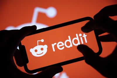 Is the Reddit-ChatGPT Love Affair Over?