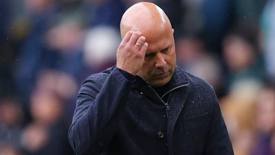 Arne Slot Dealt Another Liverpool Injury Scare Ahead of Man Utd Meeting