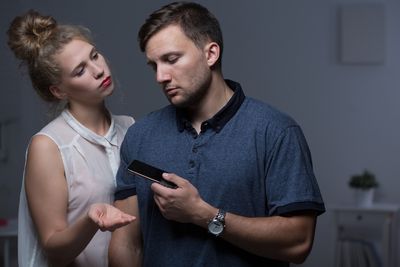 7 Signs Your Wife’s Passive-Aggressive Behavior Isn’t About Love