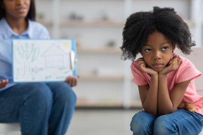 10 Parenting Choices That Push Children Straight Into Therapy