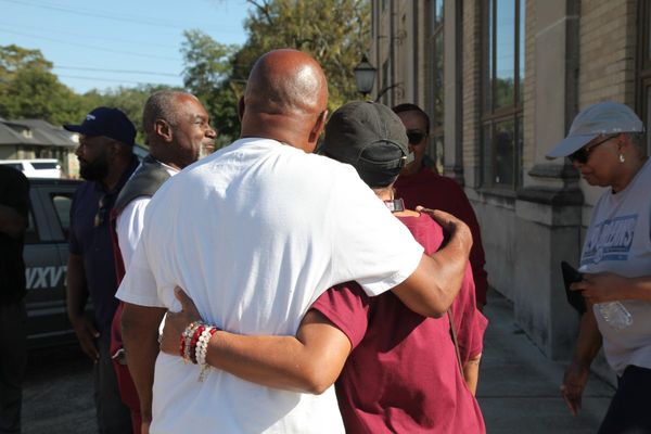 FBI seeks help to identify suspects in mass shooting that left 6 dead in the Mississippi Delta