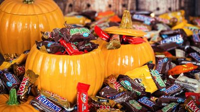 5 Practical Ways To Cut Costs This Halloween Amid Inflation