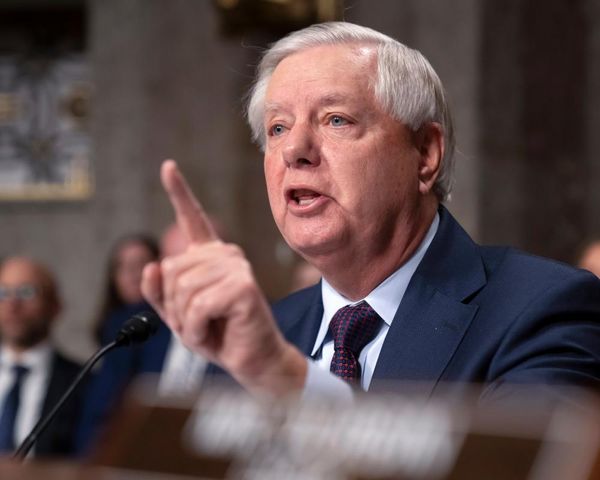 Republican and Democratic senators dig in heels over government shutdown