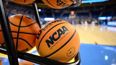 Men’s College Hoops Top 25 Poll Takeaways: Lowest Ranking in 16 Years for One Team