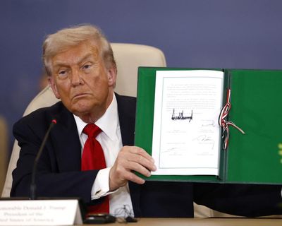 Morning Mail: Trump joins world leaders to sign peace deal, CSIRO plans more cuts, Abbott’s history lesson reviewed