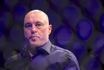 ‘Don’t act dumb’: Joe Rogan called out after anti-Trump comments, and Internet says pick a lane