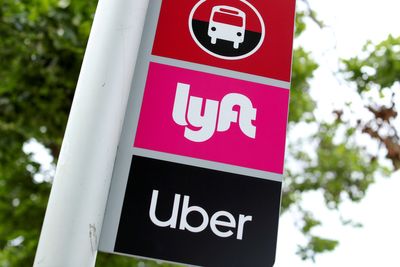 'I Will No Longer Be Using Lyft': Riders Revolt After App Tests Feature Showing How Often They Tip