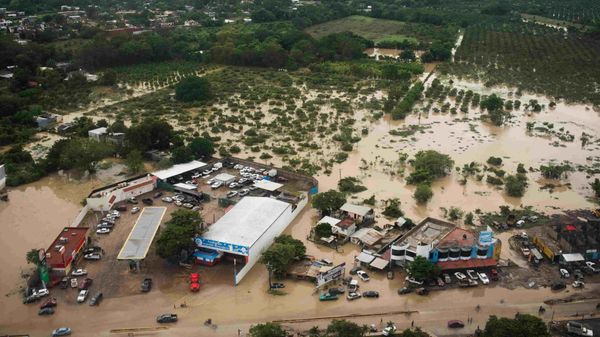 Mexico's Killer Floods: Death Toll Could Top 200 as Hundreds Still Missing and Thousands are Homeless