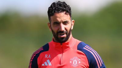 Man Utd-Linked Manager in Talks to Extend Contract Elsewhere