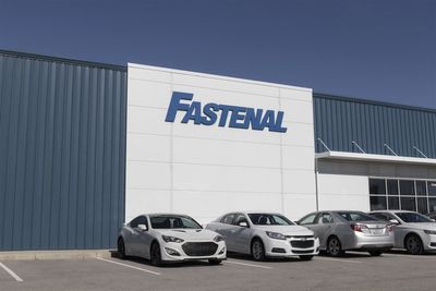 Fastenal Stock Pulls Back in October—Is It Time to Buy FAST?