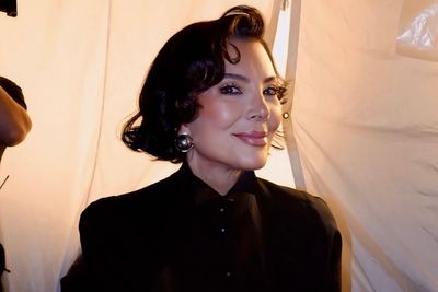 Kris or Kim? Kris Jenner's New Platinum Blonde Look Has Fans Saying She Looks as Young as Her Daughters — How Did She Do It?