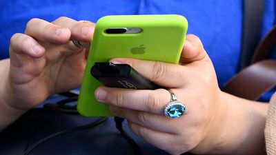 Financial hardship complaint spike no big issue: telcos