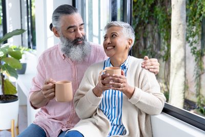 6 Reasons Couples Living Apart in Retirement Can Save Them Financially