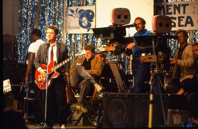 Michael J Fox hunting for Back to the Future guitar