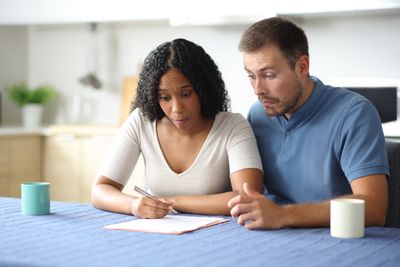 What Should I Do If My Spouse Refuses to Even Look at Our Bank Statements?