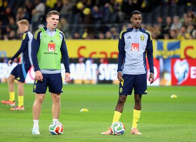 'Total disgrace' - Alexander Isak and Sweden boss slammed for FIFA World Cup qualifying catastrophe