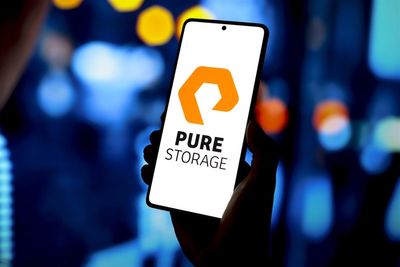 Pure Storage Hits New High: AI’s Under-the-Radar Powerhouse