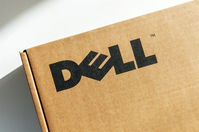 Analysts Flock to Upgrade DELL After Big AI-Server Guidance Boost