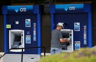 Strong Dealmaking Boosts Profits At US Banking Giants