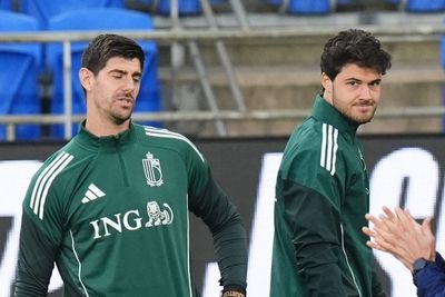 Man Utd’s Senne Lammens backed by Thibaut Courtois to handle Liverpool test