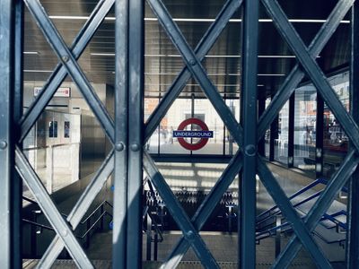 Exclusive: Tube drivers set for £80,000 salary as TfL offers enhanced three-year pay deal to avert strikes