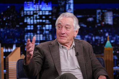 Robert De Niro urges Americans to ‘stand up and be counted’ in anti-Trump protests