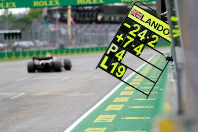 This is why radios haven't fully replaced pitboards in F1