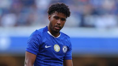 Best Young Central Midfielders to Sign in EA FC 26 Career Mode