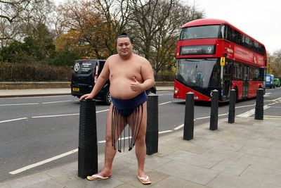 Sumo wrestlers spotted sightseeing in London ahead of professional tournament