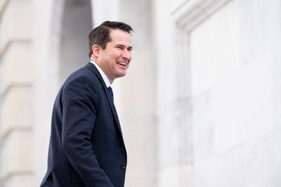 Moulton launches Senate primary challenge to Markey in Massachusetts - Roll Call