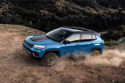 Why Is Stellantis Shifting Jeep Compass Production From Brampton to Illinois Now?