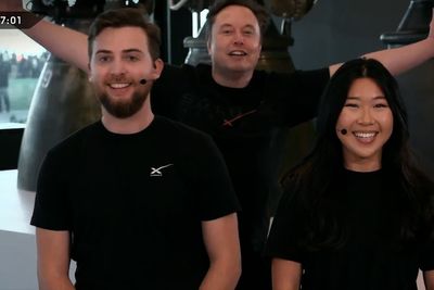 Awkward moment Elon Musk gatecrashes SpaceX launch livestream