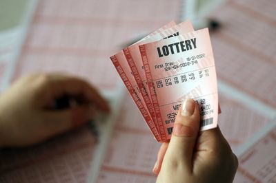 Why 70% of Lottery Winners End Up Bankrupt Within a Few Years