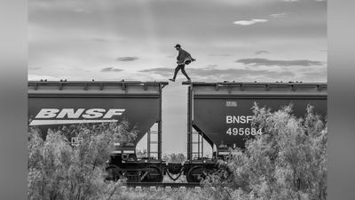 This photographer spent years photographing the border crisis. After 35,000 photographs, he won this prestigious award – in a contest that he didn’t even enter