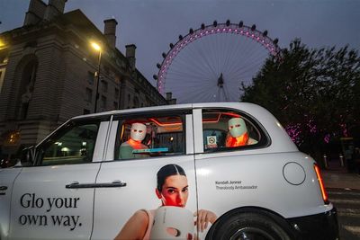 Therabody has placed its new LED face mask into a London cab so that you can glow on the go