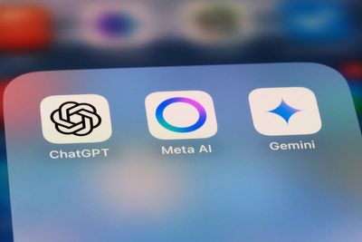 AI apps top 1 billion users as ChatGPT overtakes X