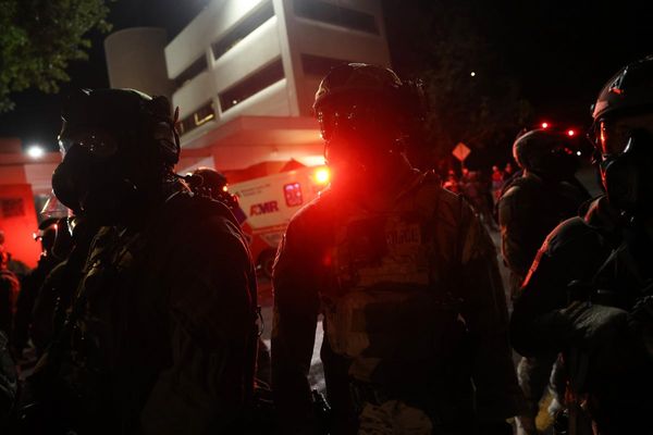 Federal agents delayed and threatened to shoot an ambulance driver trying to take a protester from ICE facility: report