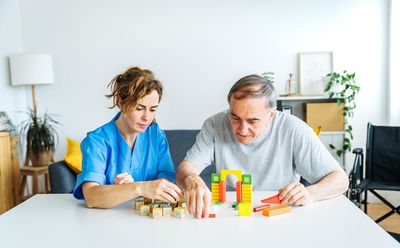 What You Should Know About Alzheimer’s Early Warning Signs