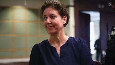 Woman zips boyfriend in suitcase during ‘hide-and-seek game’ as he begs to be freed. She goes upstairs to sleep instead