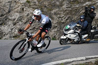 Giro del Veneto: Isaac del Toro solos to 16th win of season