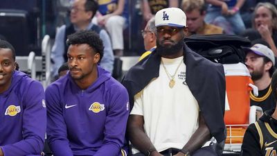 NBA Insider Gives Estimated Timeline for Return of LeBron James to Lakers Lineup